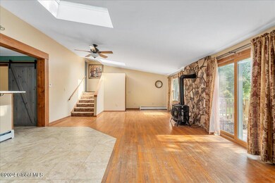 16 Hillview Ave, Rensselaer, NY 12144 - photo 5