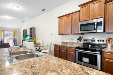 8988 Kipper Dr, Jacksonville, FL 32211 - photo 6