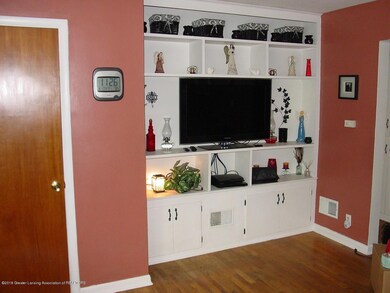 1826 Victor Ave, Lansing, MI 48910 - photo 4