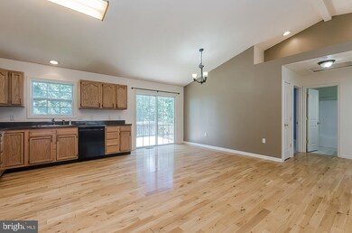 166 Leviticus Dr, Bunker Hill, WV 25413 - photo 4