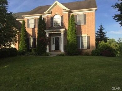 5315 Greenbriar Dr, Bethlehem, PA 18017 - photo 2