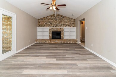 2808 Autumn Dr, Hurst, TX 76054 - photo 3