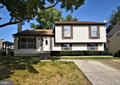 126 Independence Dr, Morrisville, PA 19067 - photo 2