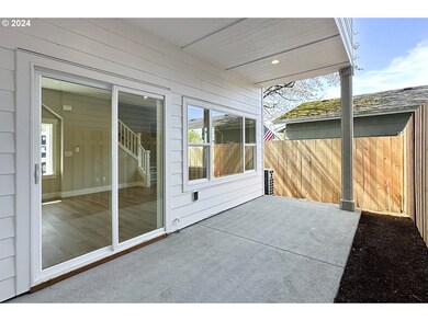 6249 N Olympia St, Portland, OR 97203 - photo 7