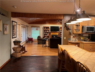 80 Flint Ln, Racine, WV 25165 - photo 7