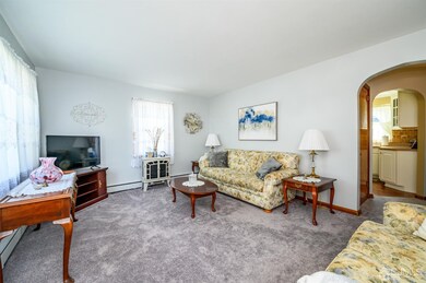 15 Moffett St, Fords, NJ 08863 - photo 4