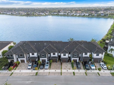 9114 NW 158th St, Miami Lakes, FL 33018 - photo 6