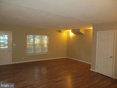 7645 S Arbory Ln, Laurel, MD 20707 - photo 2