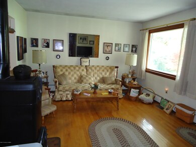 96 Nuangola Rd, Mountain Top, PA 18707 - photo 7