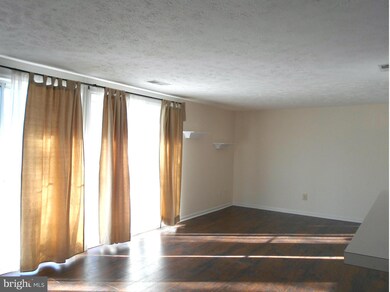 17060 Capri Ln unit D102, Dumfries, VA 22026 - photo 2