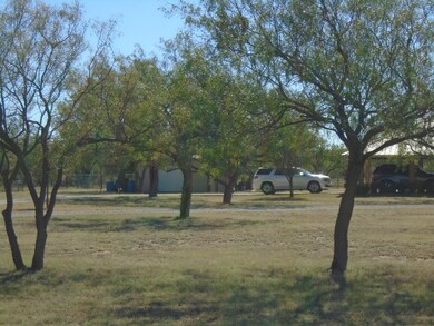 12129 Twin Lakes Ln, San Angelo, TX 76904 - photo 3