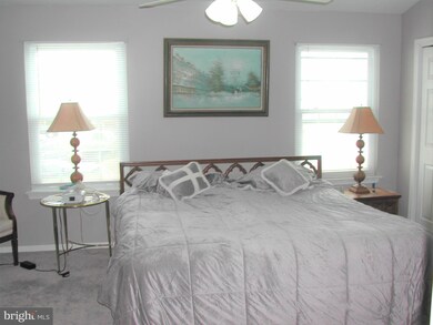 55 Cedar Ct unit 55, Royersford, PA 19468 - photo 5