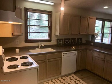 310 Forest Grove Ave, Jacksonville, NC 28540 - photo 6