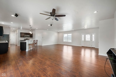 5026 W Stonehaven Ln, New Palestine, IN 46163 - photo 3