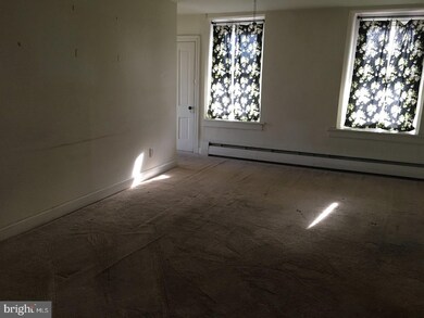 3 N Main St unit 2B, Spring City, PA 19475 - photo 2