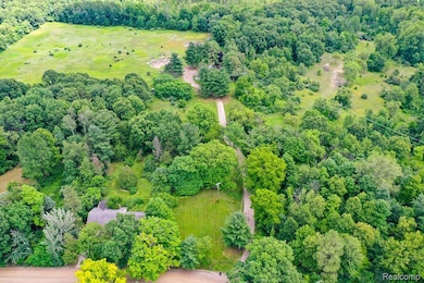 400 Coats Rd, Lake Orion, MI 48362 - photo 2