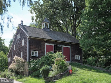 422 S Waterloo Rd, Devon, PA 19333 - photo 2
