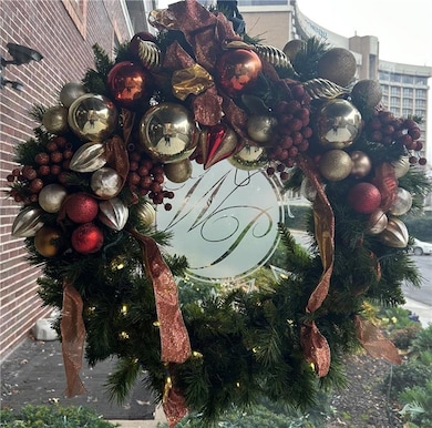 310 W 49th St unit 403, Kansas City, MO 64112 - photo 4