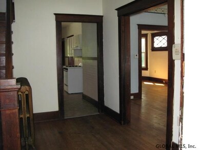 635 Washington Ave, Albany, NY 12206 - photo 2