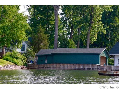 Waterfront/Dock/Pier.