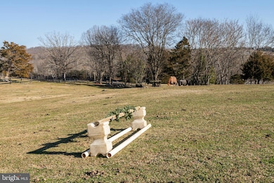 8487 Leeds Manor Rd, Warrenton, VA 20186 - photo 6