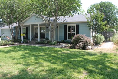 109 Parkwood Ave, Arlington, TX 76013 - photo 4