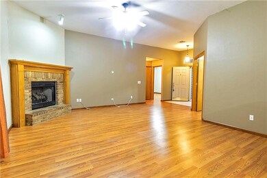 2116 NE 4th St, Moore, OK 73160 - photo 6