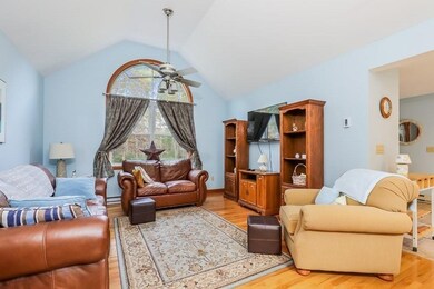 27 Farmers Ln, West Wareham, MA 02576 - photo 4