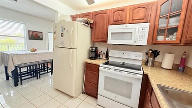 13450 SW 3rd St unit D308, Pembroke Pines, FL 33027 - photo 4