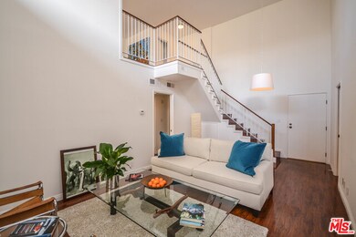 Living Room 4