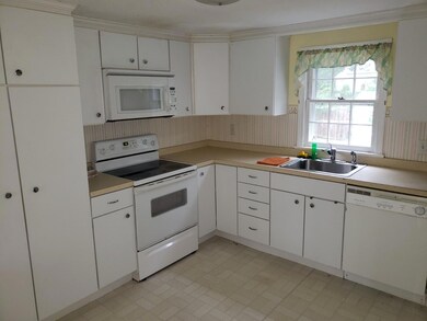 10 Spinning Brook Rd, South Yarmouth, MA 02664 - photo 3