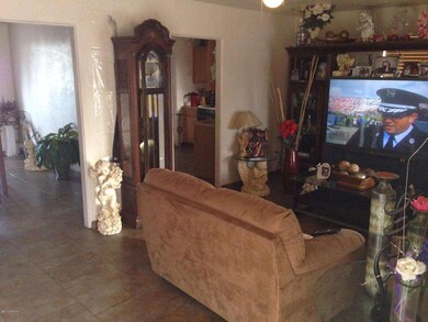687 N Washington St, Chandler, AZ 85225 - photo 3