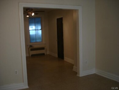 445 Harrison St, Allentown, PA 18103 - photo 2