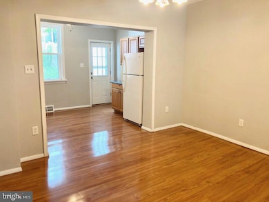 732 E Hector St, Conshohocken, PA 19428 - photo 2