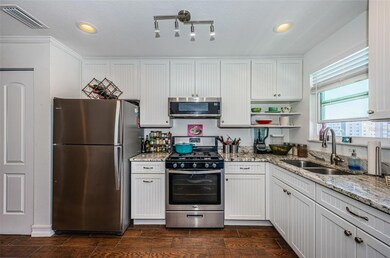 Town Shores of Gulport unit 505, Gulfport, FL 33707 - photo 6