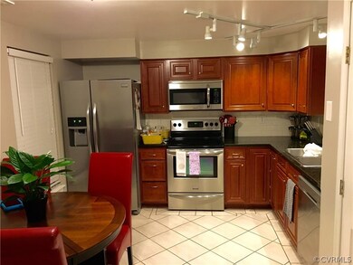 Eat in kitchen with high end finishes! Granite cou