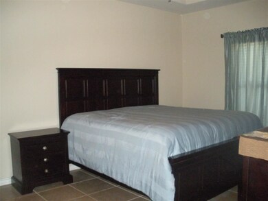 606 Waxwing Cedar Dr, Laredo, TX 78045 - photo 3