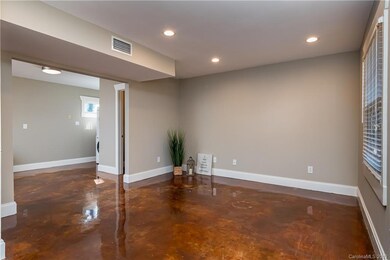 638 Chipley Ave unit 5, Charlotte, NC 28205 - photo 3