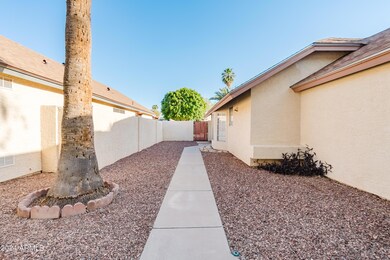 5269 W Jupiter Way S, Chandler, AZ 85226 - photo 4