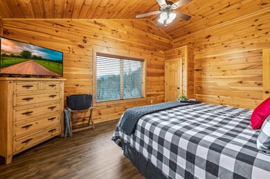 943 Mcmakin Way, Pigeon Forge, TN 37863 - photo 6