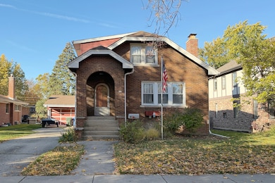 118 S William St, Mount Prospect, IL 60056 - photo 2