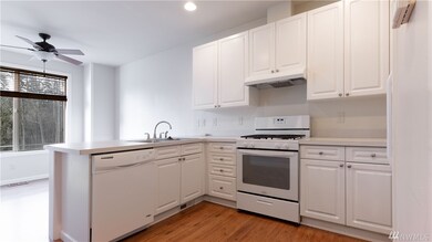 10410 Holly Dr unit E, Everett, WA 98204 - photo 6