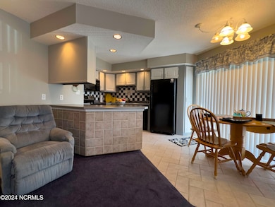 Kitchen  Dining area
