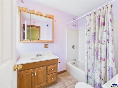 816 Jefferson St, Covington, IN 47932 - photo 7