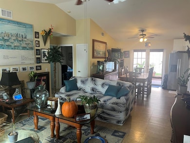 1309 W Frangipani Cir, Lantana, FL 33462 - photo 7