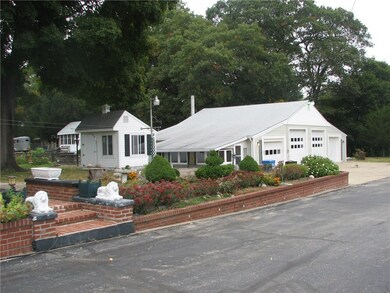 109 Curran Rd, Cumberland, RI 02864 - photo 4