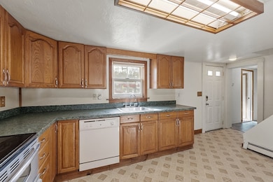 118 Spring St, Winchendon, MA 01475 - photo 7