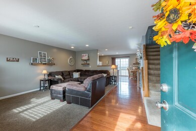 6466 Nottinghill Trail Dr unit 56466, Canal Winchester, OH 43110 - photo 3