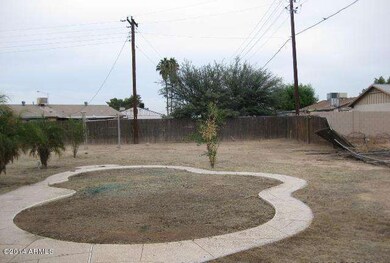 2915 N 79th Dr, Phoenix, AZ 85033 - photo 3