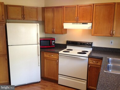 7986 Copperfield Way unit 106, Manassas, VA 20109 - photo 5